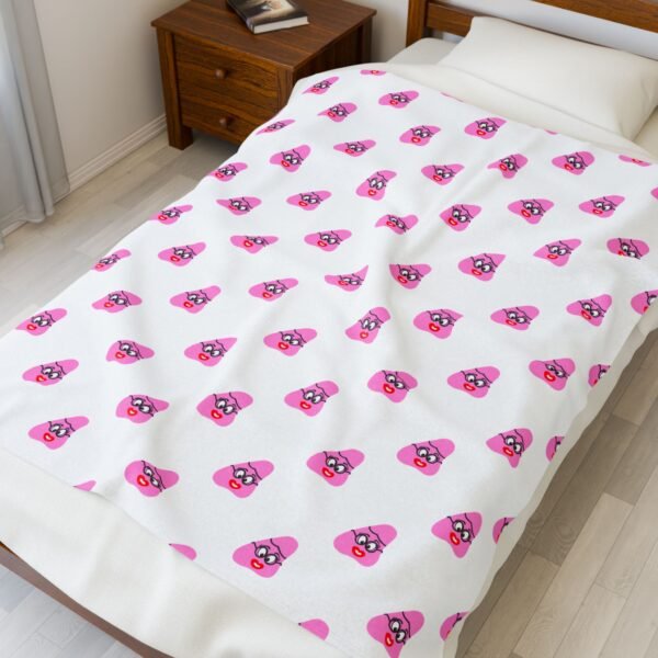 Pink Been Velveteen Plush Blanket - Image 7
