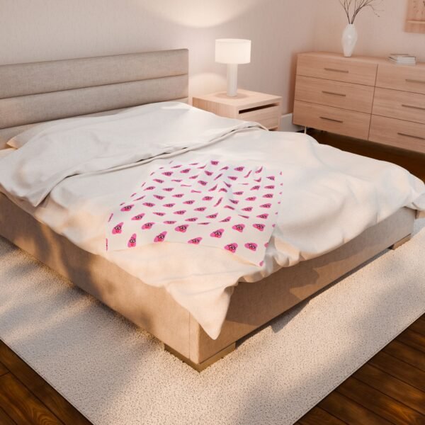 Pink Been Velveteen Plush Blanket - Image 4